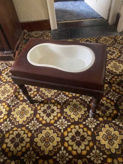 Victorian mahogany bidet baby bath stool table with ceramic liner & cover