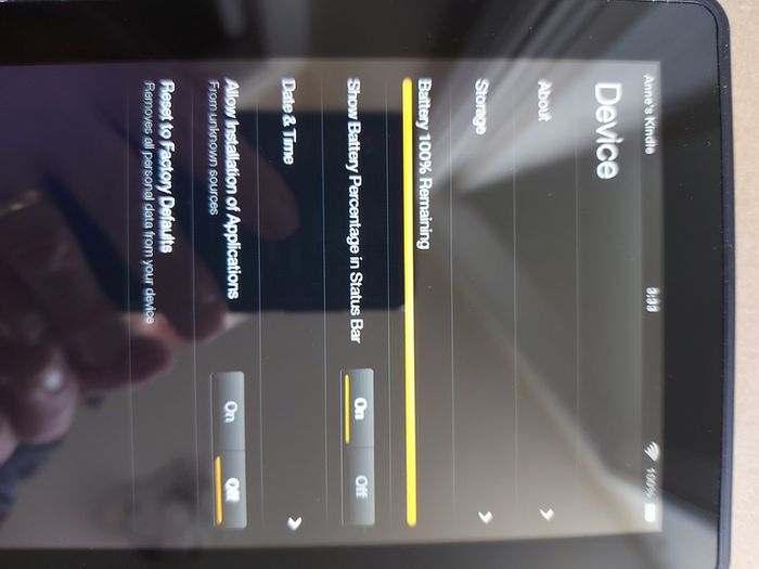 Amazon Kindle, Model D01400, Serial number D026 A0A0 2482 02AQ, in excellent condition