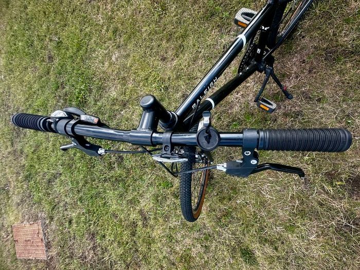Boys Raleigh bike