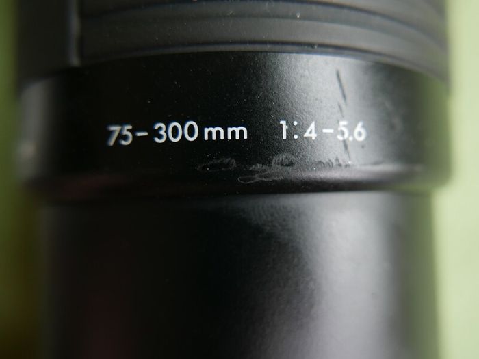 Sigma Apo Macro Af 75-300mm F/4-5.6 For Minolta/sony A-mount From Japan