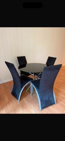Dinning table with 4 chairs