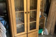 Solid OAK display cabinet.OAK shelves