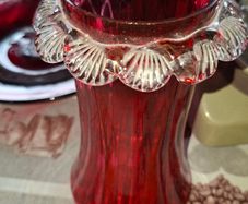 Beautiful Cranberry Glass Vase in Good Condition no chips or cracks Postage Available