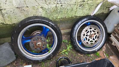 rs125 front forks and wheels