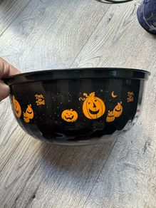Trick or treat bowl