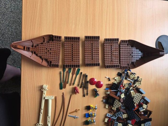Lego 7018 Viking Ship Challenges the Midgard Serpent