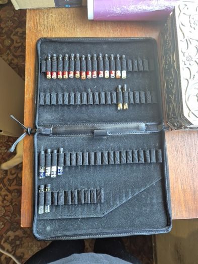 Parfune sample Holder
