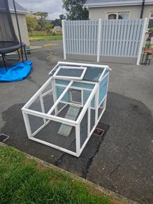Katie chicken coop with run (fits up to 4 hens)
