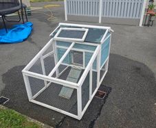 Katie chicken coop with run (fits up to 4 hens)