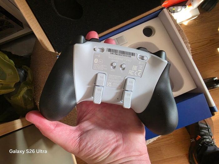 Razer Wolverine V2 PRO PS5 comtroller PlayStation 5