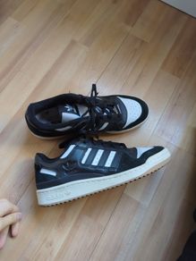 Adidas Forum Sneakers