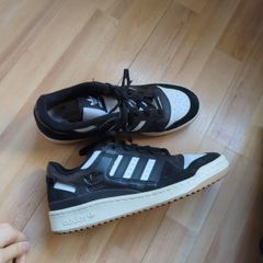 Adidas Forum Sneakers