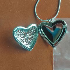 New photo frame necklace