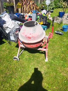 Small cement mixer