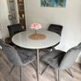 kitchen table and chairs Image 2
