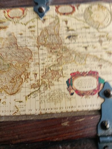 Vintage Style Wooden Map Chest Storage Trunk  Great Condition