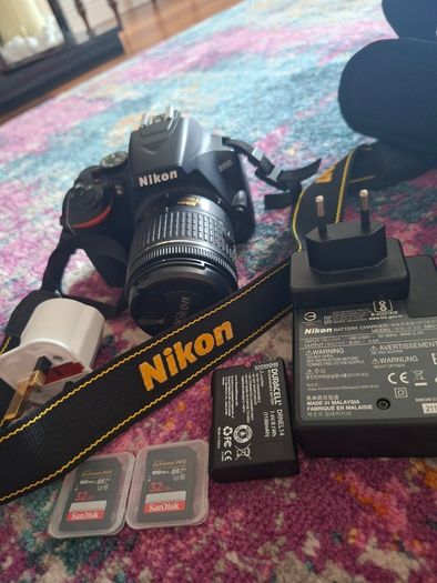 Nikon D3500 plus accessories