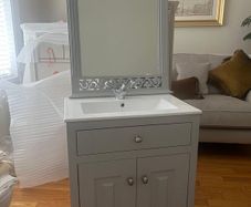 Bathroom vanity unit