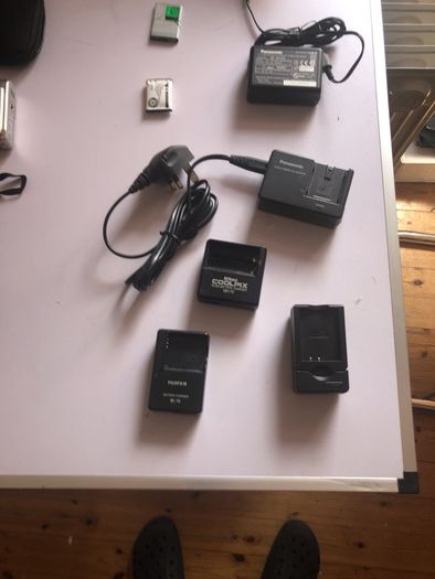 Cameras & Accessories & cables (R10)