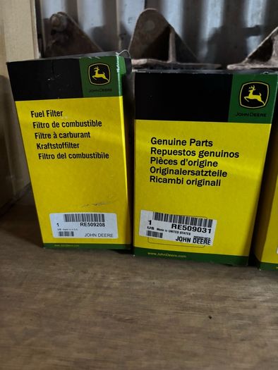 Oil, Fuel, Hydraulic & air filters for tractors