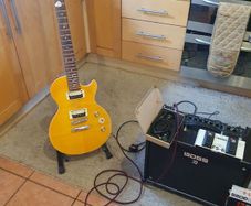 Electric guitar bundle