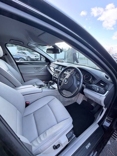 BMW 5-Series 2011
