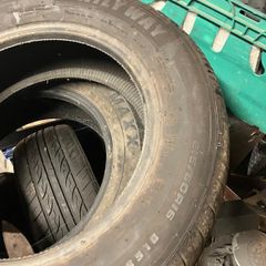 1 Tyre 215 60 16