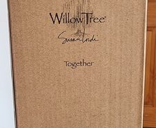 New Willow Tree figurine 'Together'