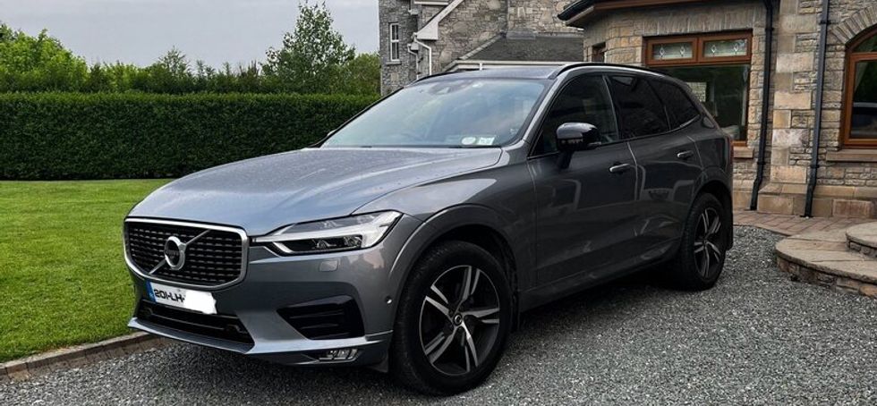 Volvo XC60 R-Design (Road Tax 280 per year)