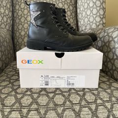 Girls' Boots