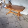 Extendable Oak Table Image 2