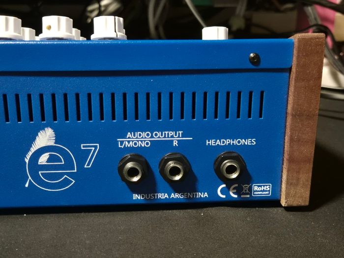 GS Music E7 Analog Poly Synth (Free Shipping)