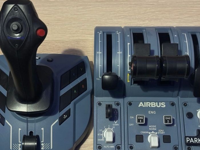 Trustmaster Airbus TCA Captain pack Joystick
