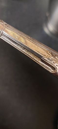 metal cake slice,sold as seen ,see pictures for condition,,buyer collects or pays postage thank you.