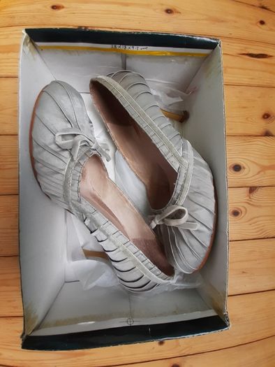 Womens Buffalo London shoes size 5