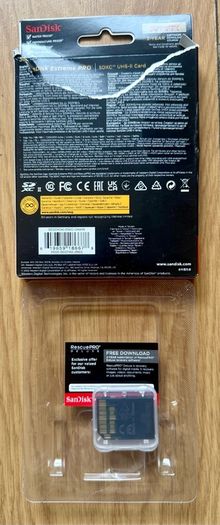SanDisk Extreme Pro 256GB, SDXC, U3, V90 Class 10.