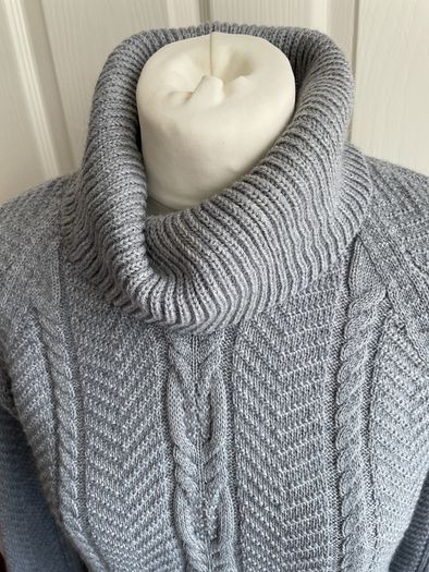 Stylish Jumper Punt And Roma New