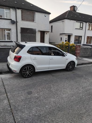 2016 Volkswagen Polo