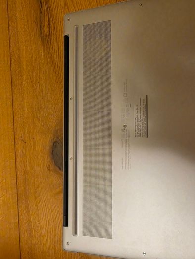 Asus Zenbook S 16 Oled Touchscreen Ryzen Ai 9 32GB RAM 1tb SSD