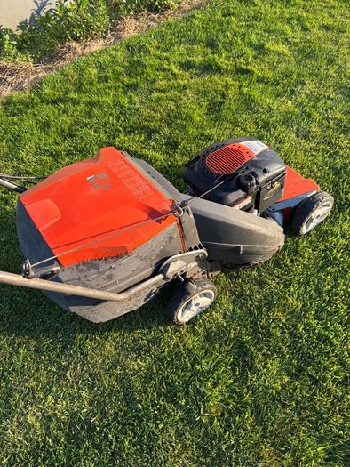 Husqvarna LC48ve mower