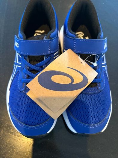 New Kids blue asics runners
