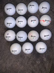 (15) Srixon Soft feel golf balls