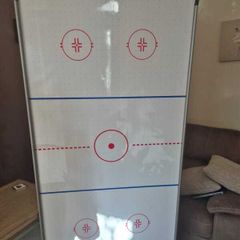 air hockey table