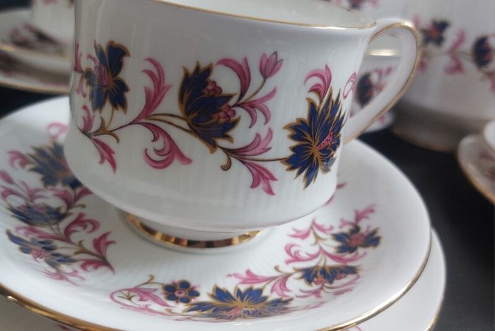 Fabulous Vintage China Tea for Four Teaset, by the Quality Maker Paragon Fine Bone China in the Stylish "Michelle" Pattern