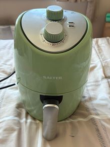 Salter 2 L air fryer- never used