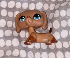 littlest pet shop (LPS) Dachshund #518 Authentic!!