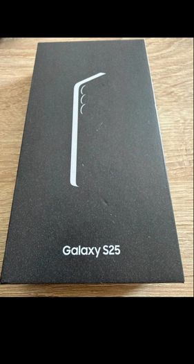 Samsung S25,128GB (IRISH STOCK) Brand New Sealed Free phone cover and Screen Protector RECEIPT