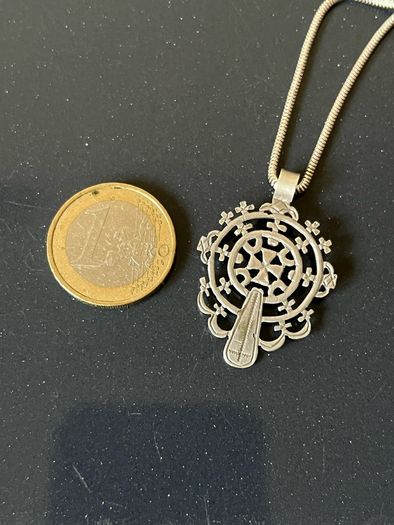 Silver necklace