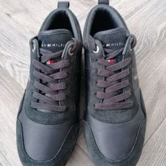 Tommy Hilfiger runners