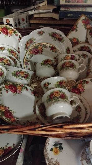 21piece Vintage Tea Set